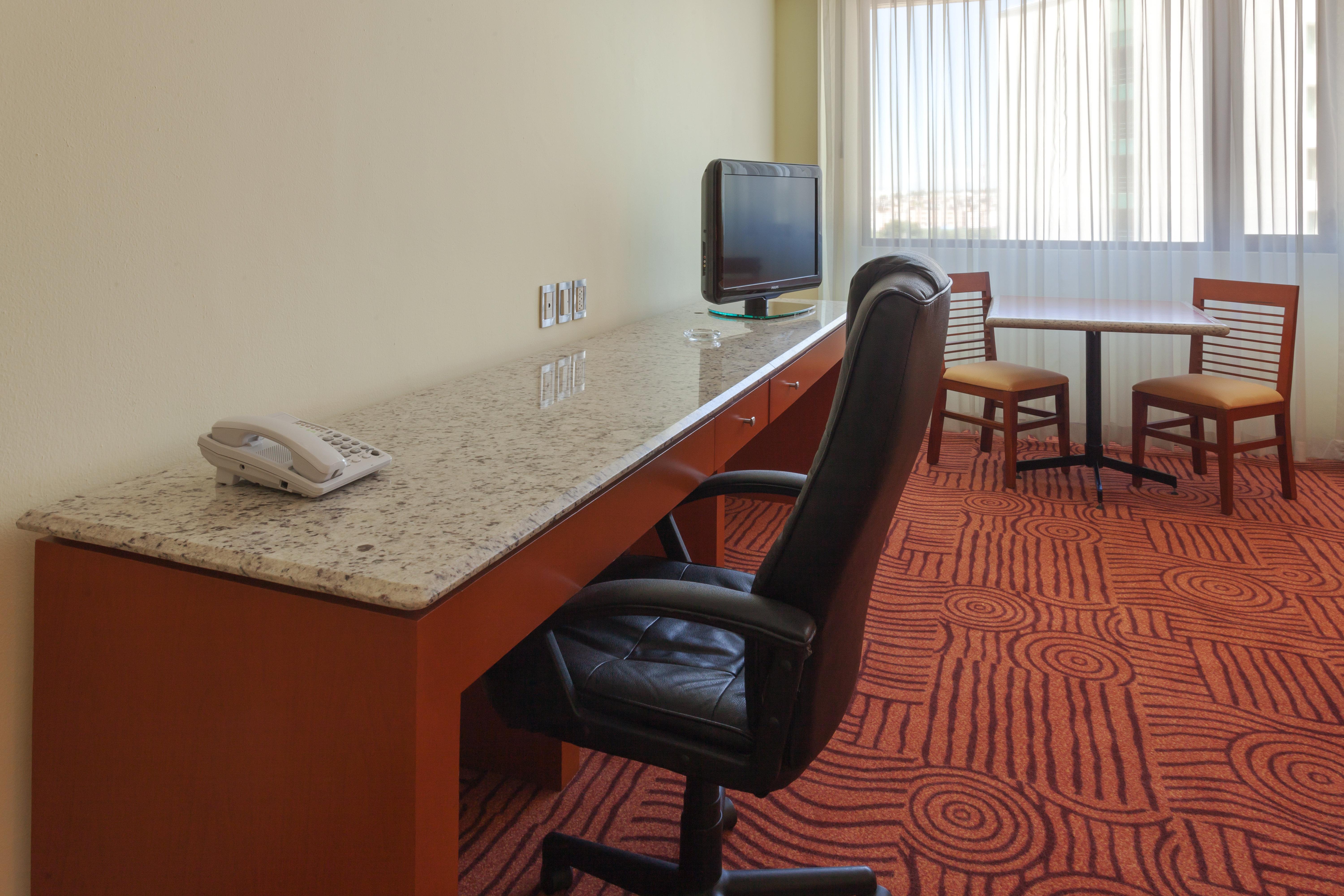 Holiday Inn Puebla Finsa By Ihg Ngoại thất bức ảnh