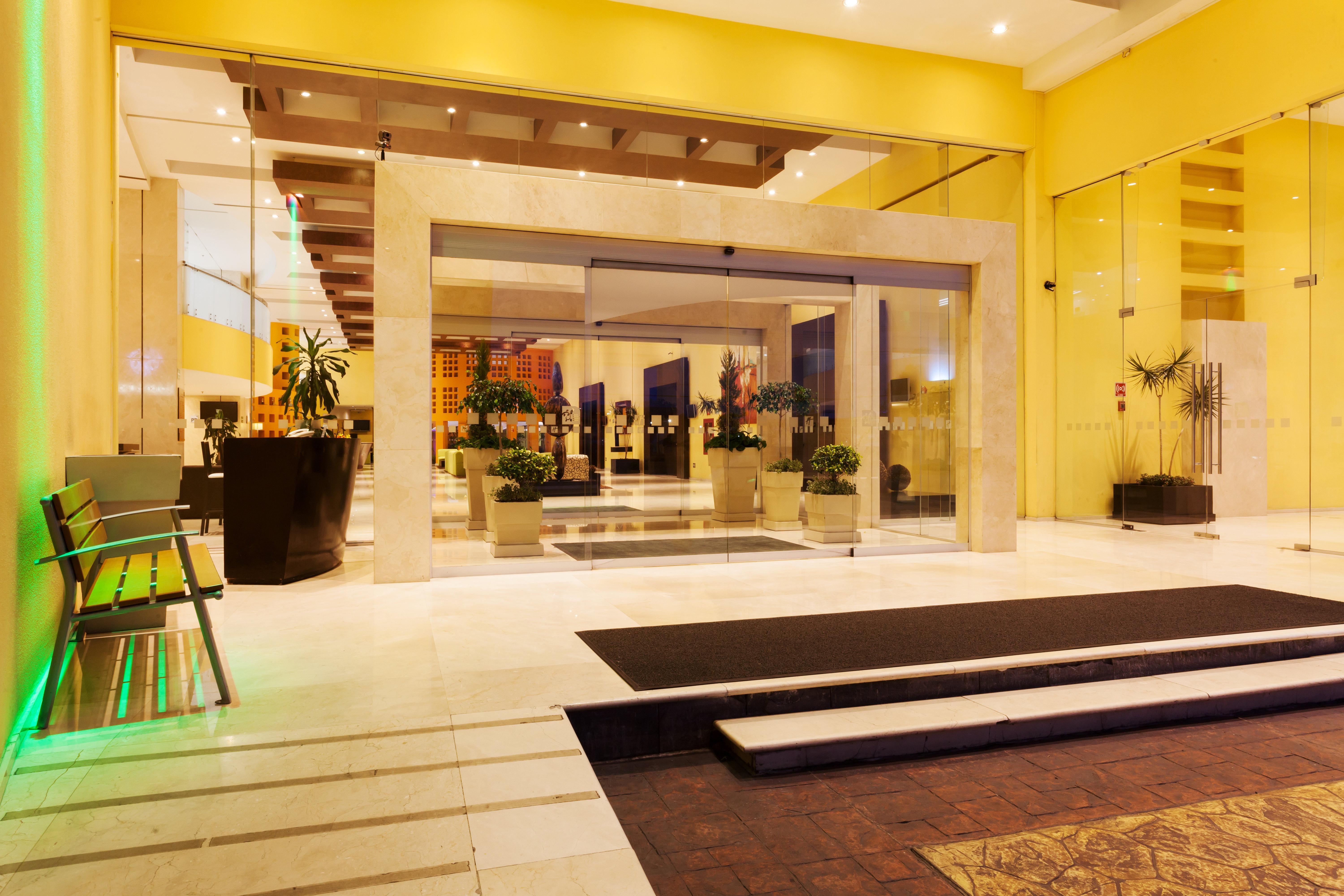 Holiday Inn Puebla Finsa By Ihg Ngoại thất bức ảnh
