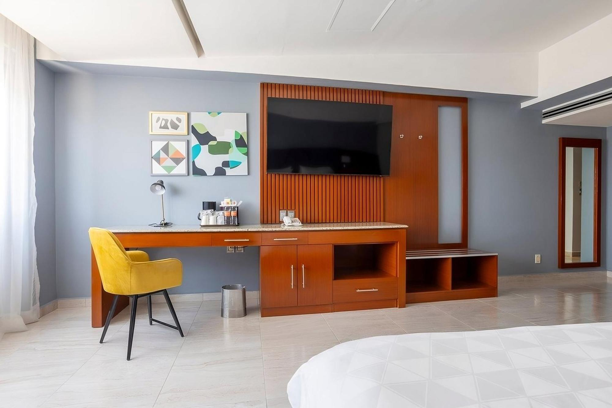 Holiday Inn Puebla Finsa By Ihg Ngoại thất bức ảnh