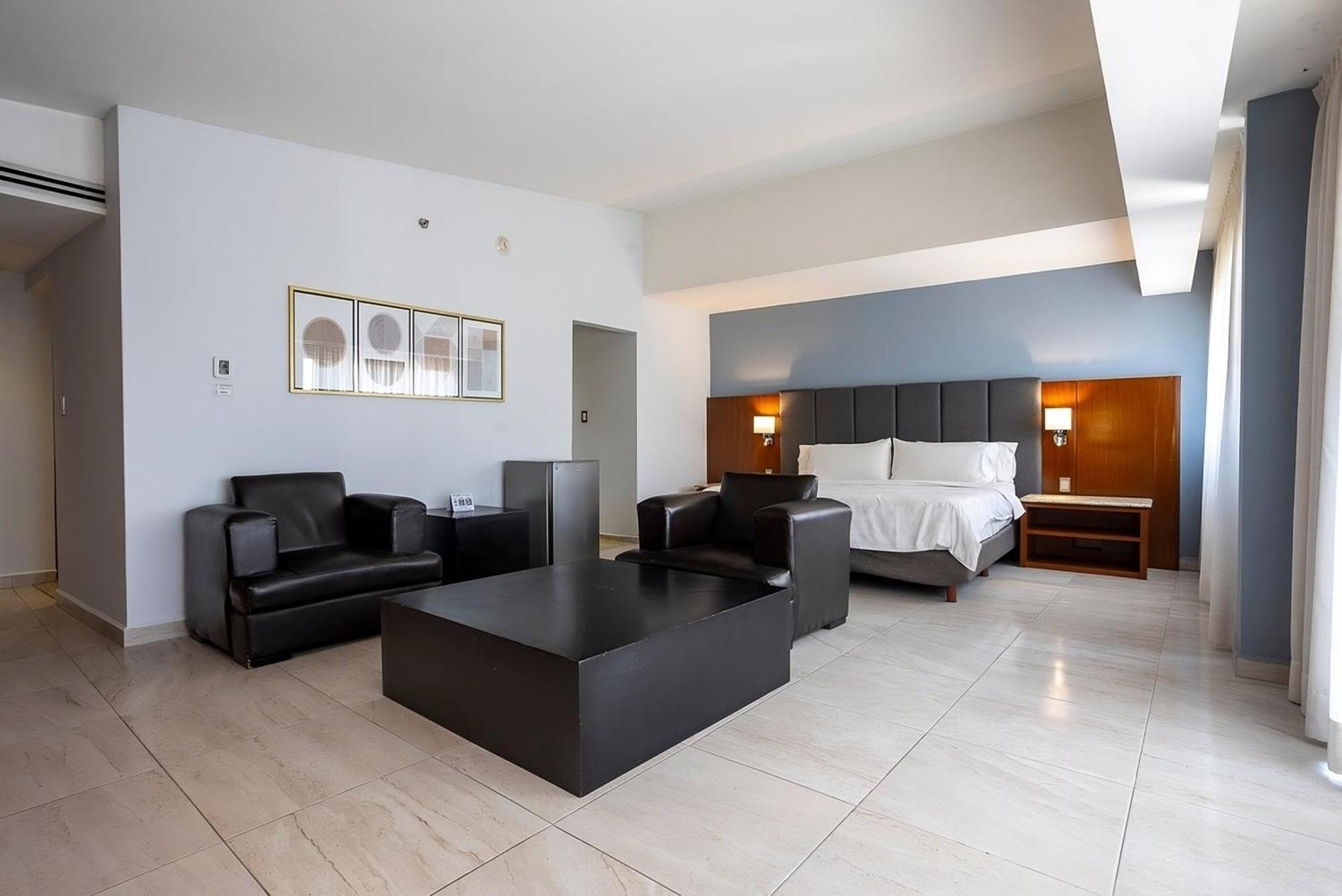 Holiday Inn Puebla Finsa By Ihg Ngoại thất bức ảnh