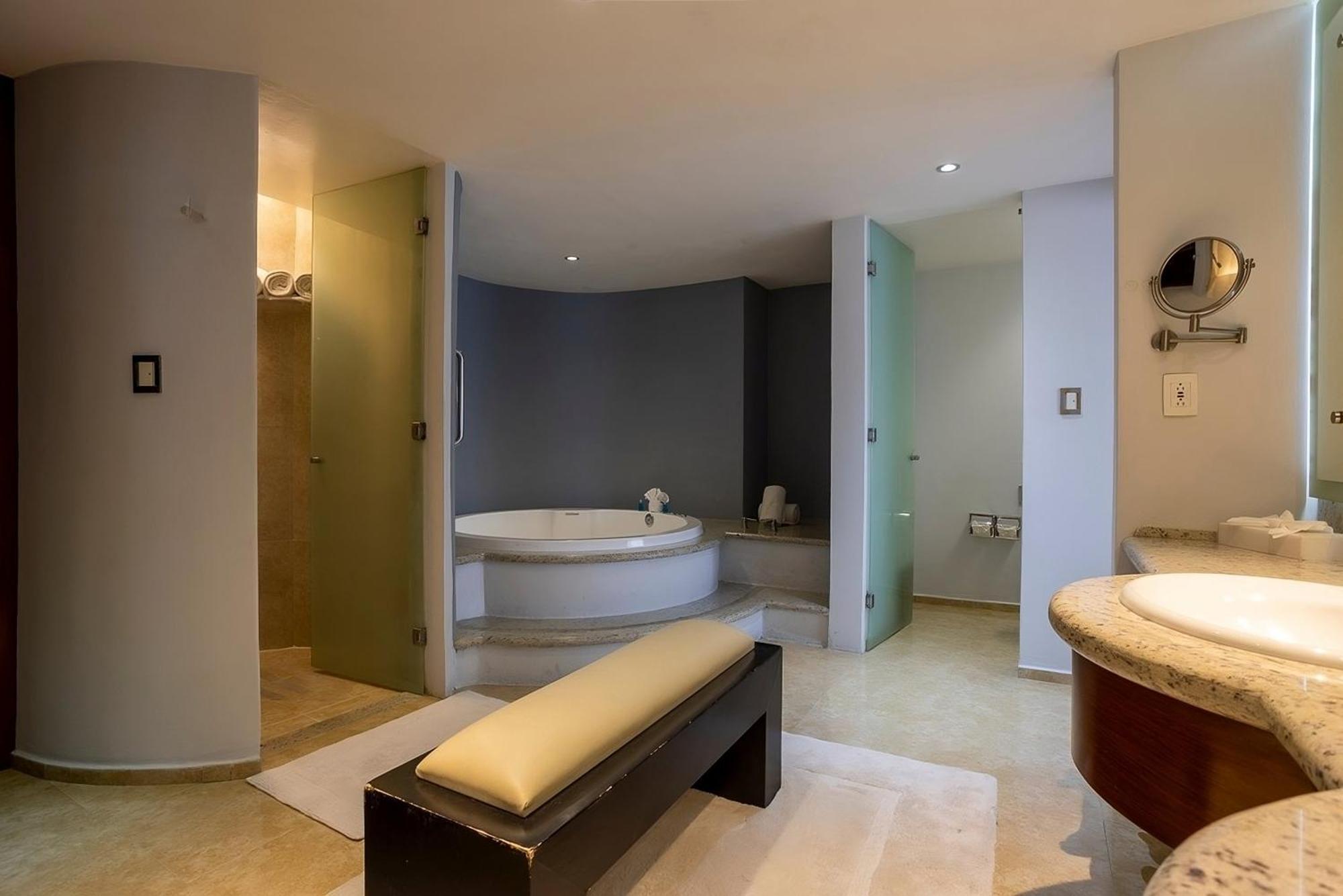 Holiday Inn Puebla Finsa By Ihg Ngoại thất bức ảnh