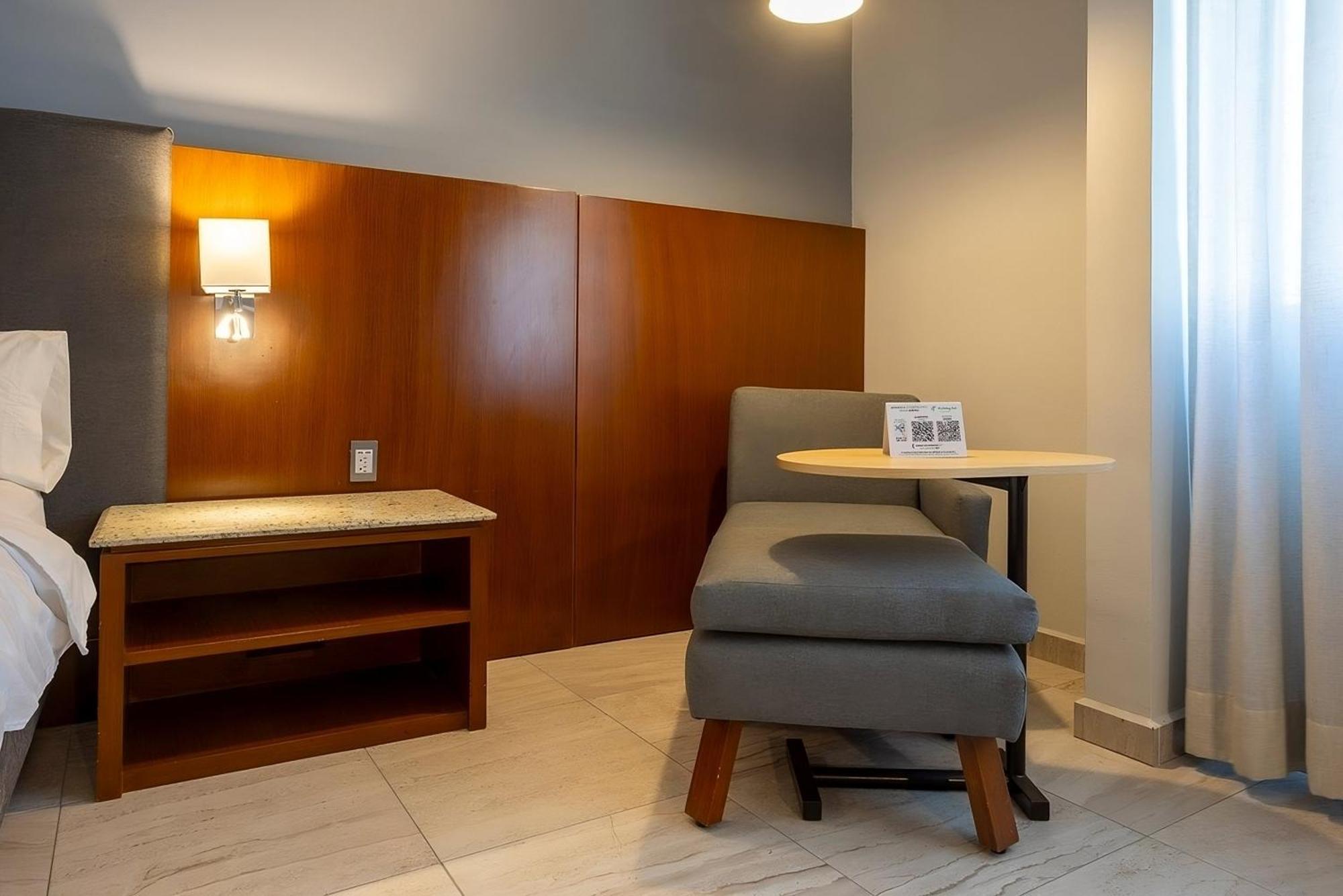 Holiday Inn Puebla Finsa By Ihg Ngoại thất bức ảnh